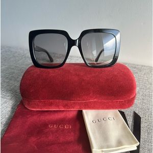 Gucci Women sunglasses GG0418
